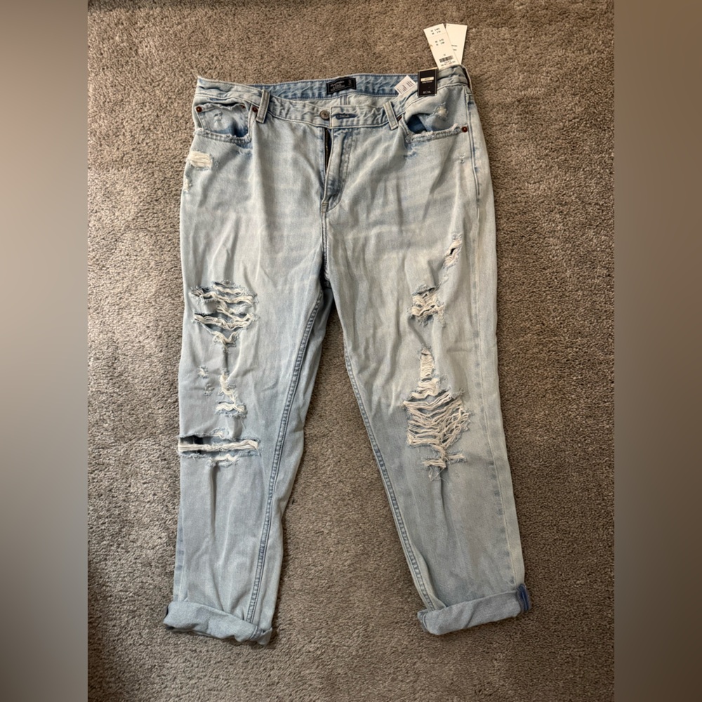 NWT Annie Girlfriend jeans size 32/14R